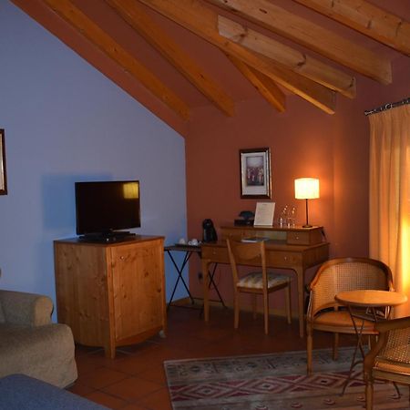 Hotel Sara De Ur Ла Кабрера Екстериор снимка