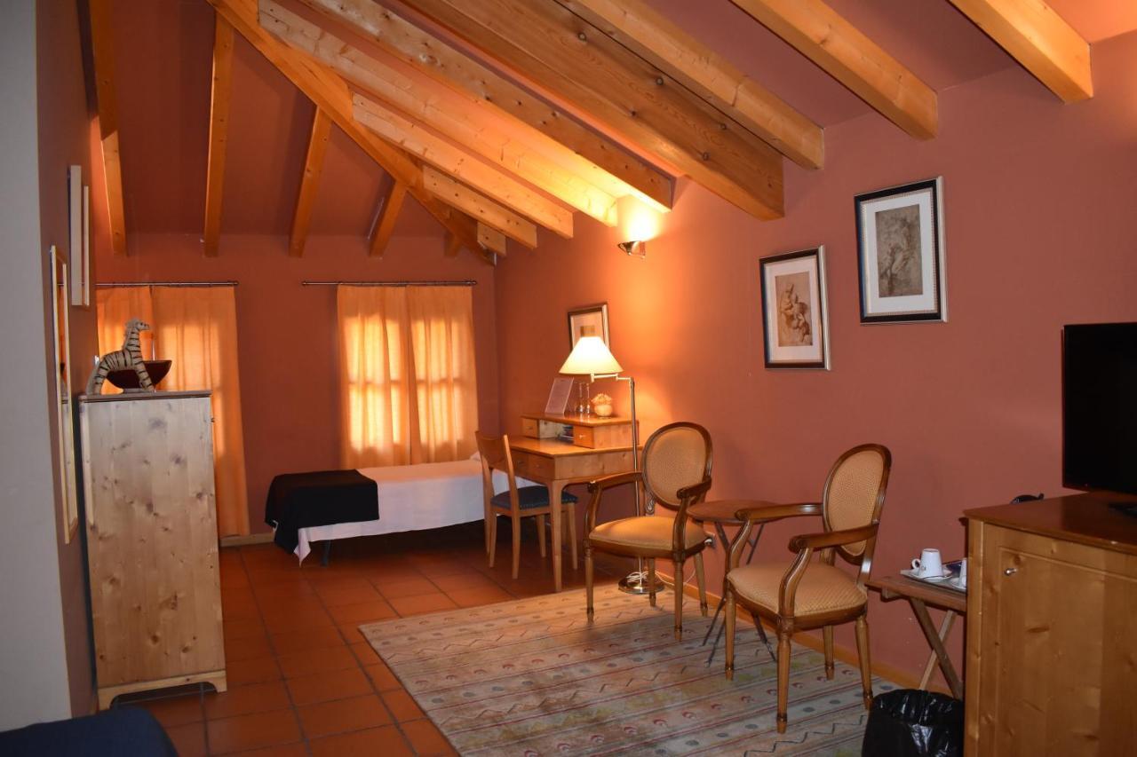 Hotel Sara De Ur Ла Кабрера Екстериор снимка